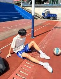 奥布拉克7次神扑，西蒙尼怒不可遏，被巴萨甩开11分