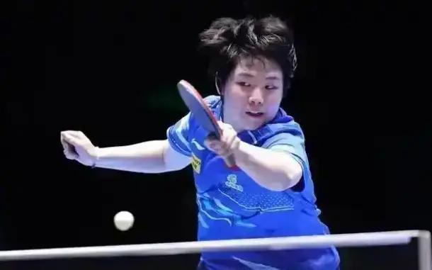 足球比赛中 足球比赛中