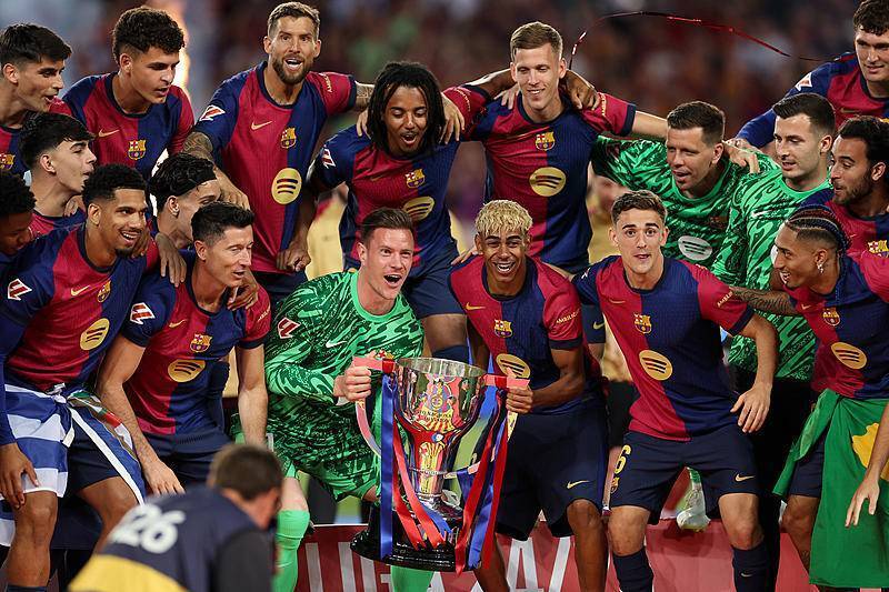 队都在努力 队都在努力